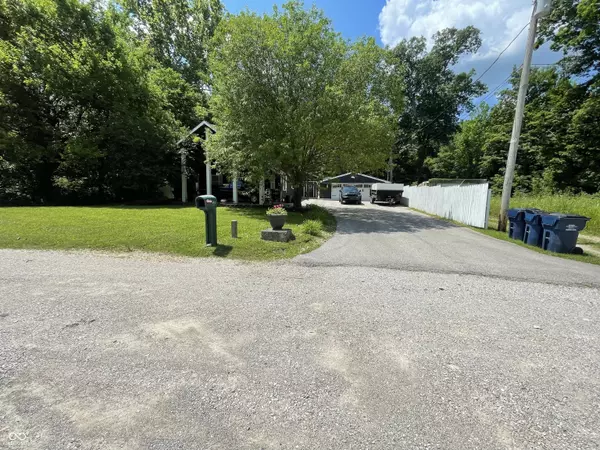 Spencer, IN 47460,1446 W State Highway 46