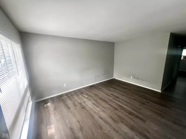 Indianapolis, IN 46235,3525 Luewan CT