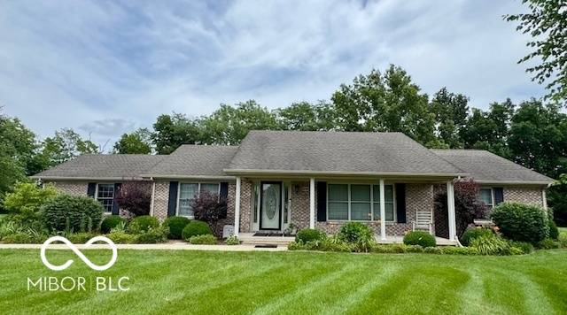 1042 W Oak Hill XING, Crawfordsville, IN 47933