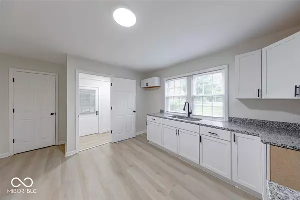 Indianapolis, IN 46227,3725 Carson AVE