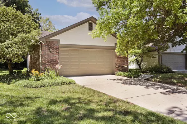5214 Greenwillow CT #27, Indianapolis, IN 46226