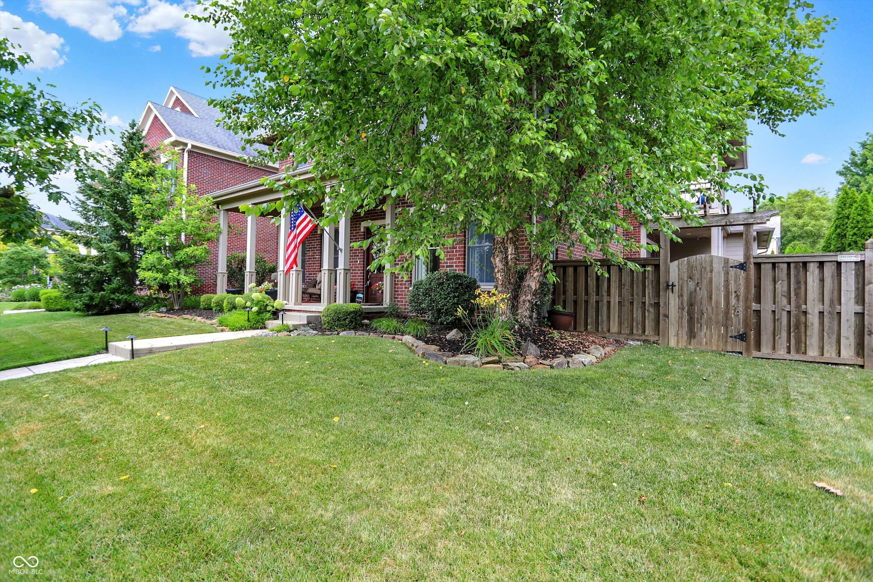 Zionsville, IN 46077,7634 The Commons