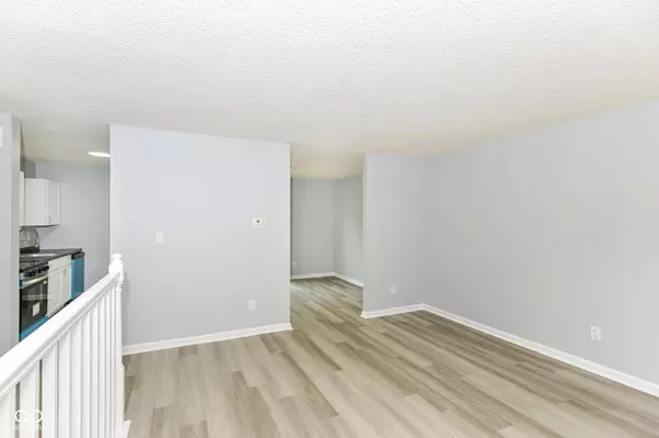 Indianapolis, IN 46235,9456 Pepperidge DR