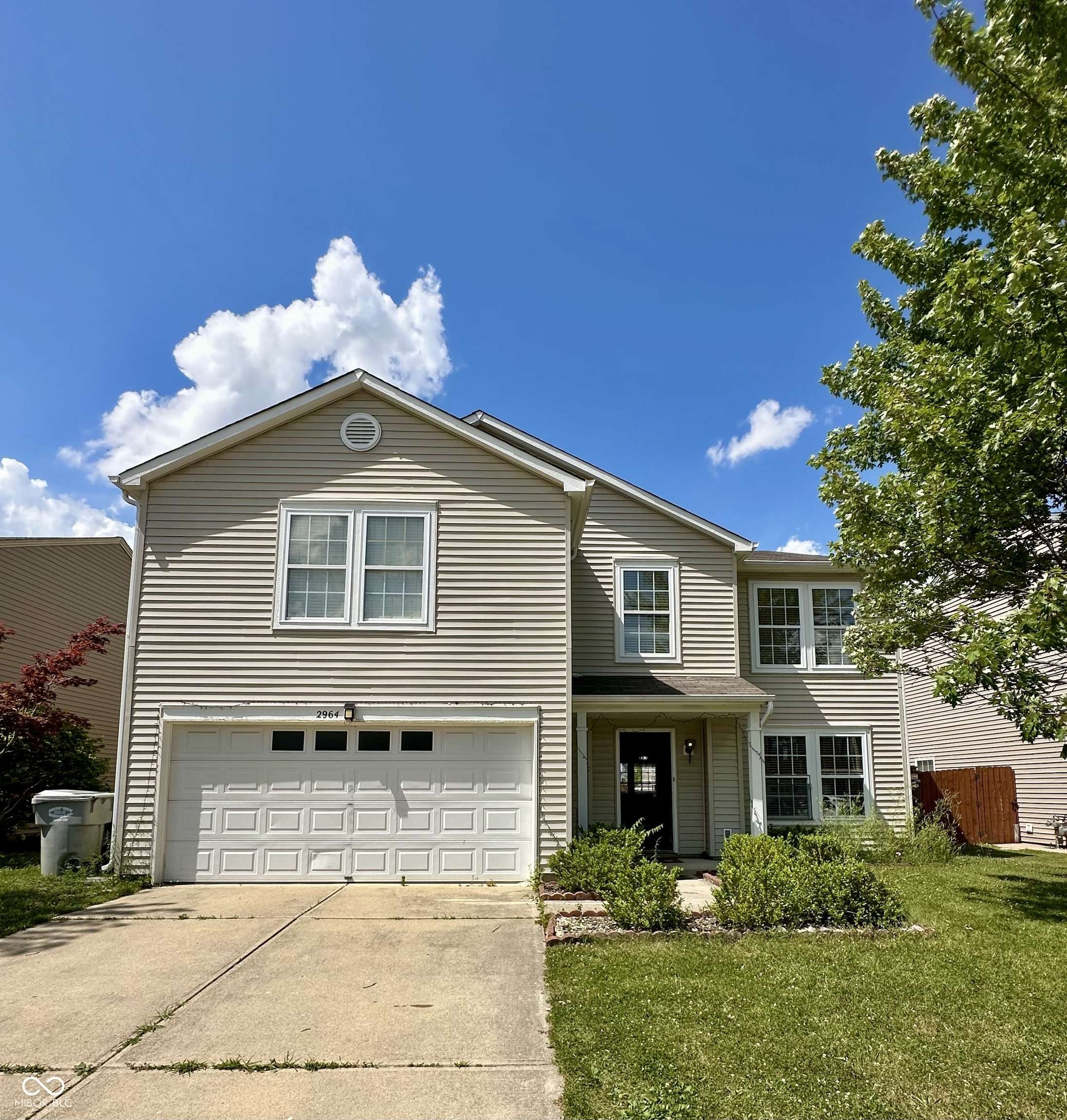 2964 Sentiment LN, Greenwood, IN 46143