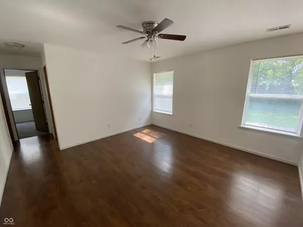 Greenfield, IN 46140,450 Ashby DR