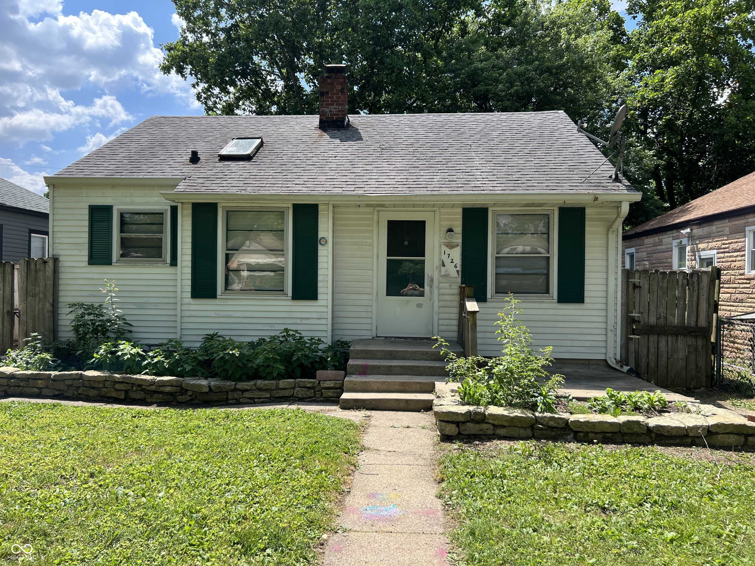 1726 N Linwood AVE, Indianapolis, IN 46218