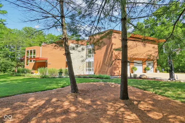 Greenwood, IN 46143,5528 State Road 144