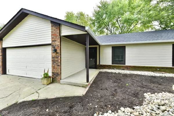 Greenwood, IN 46142,147 Plymouth Rock CT