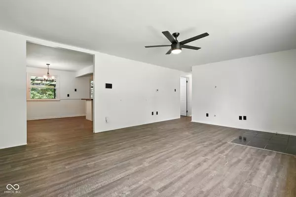 Indianapolis, IN 46229,10314 Lawnhaven DR