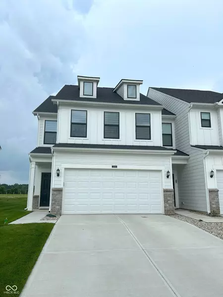 3250 Arabian LN, Zionsville, IN 46077