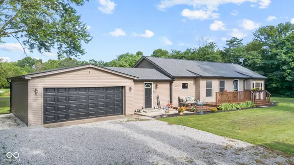 Elizabethtown, IN 47232,8915 N County Rd 825 W W