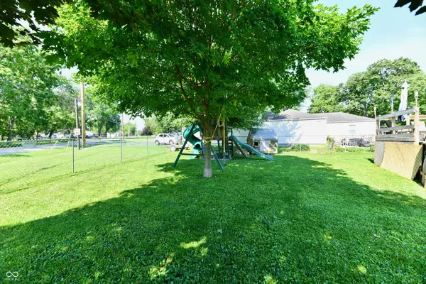 Indianapolis, IN 46221,4020 S Lynhurst DR