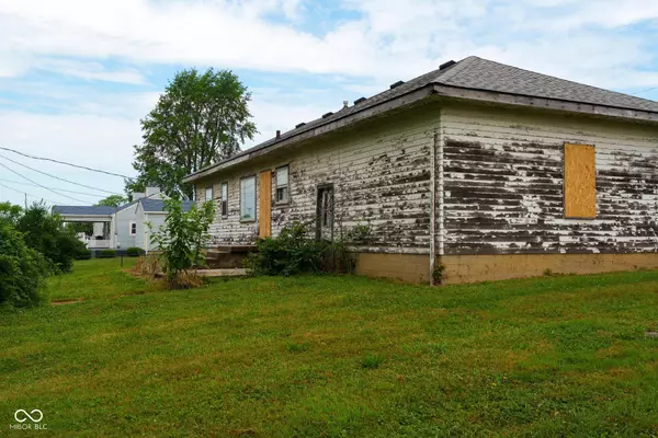 Greenfield, IN 46140,2239 W Main ST