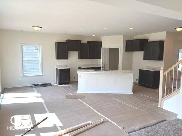 Columbus, IN 47203,3709 Berkdale DR