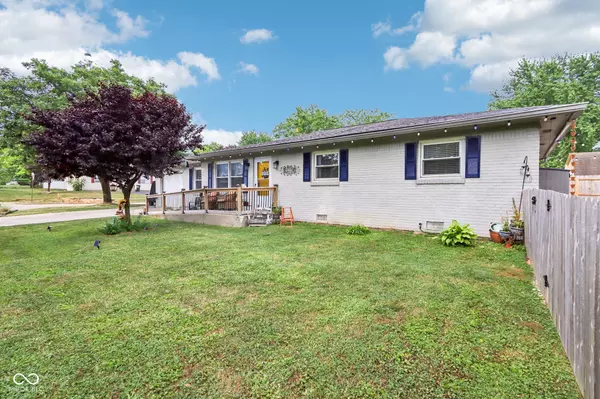 Greenfield, IN 46140,121 Apple ST