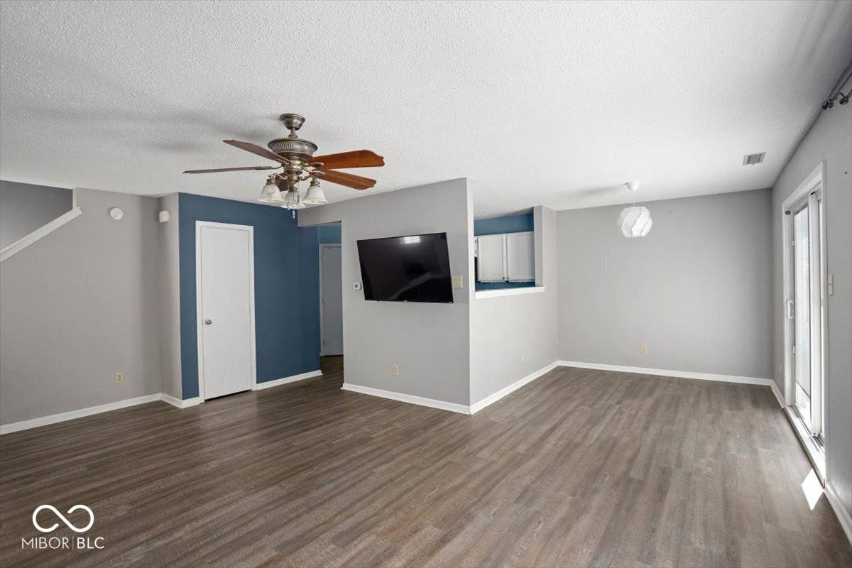 Camby, IN 46113,10863 Walnut GRV