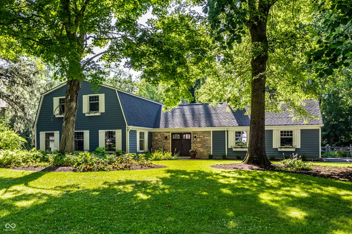 Indianapolis, IN 46260,8627 Emerald LN