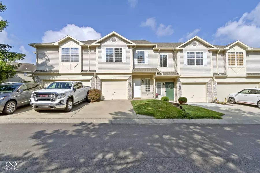 1017 Grovewood DR, Beech Grove, IN 46107