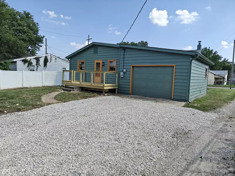 316 E Mechanic ST, Shelbyville, IN 46176