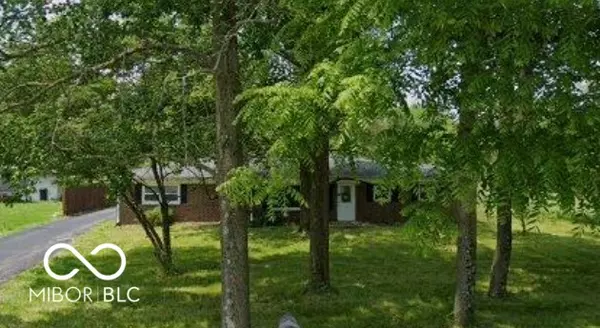 1084 N 700 W, Greenfield, IN 46140