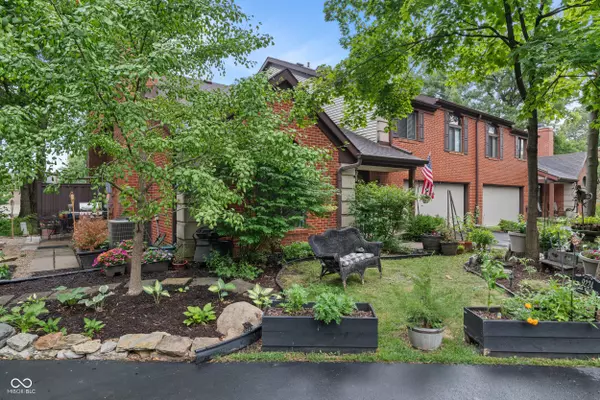 Indianapolis, IN 46268,9224 Golden Woods DR