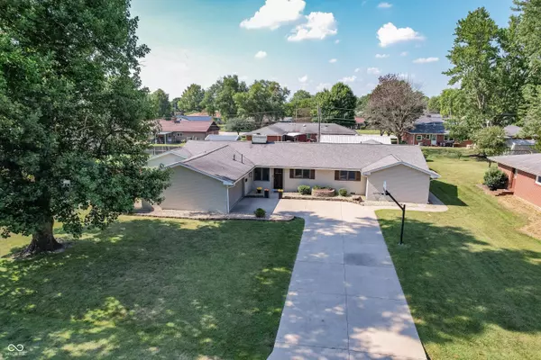 Seymour, IN 47274,1440 Robin Hood DR