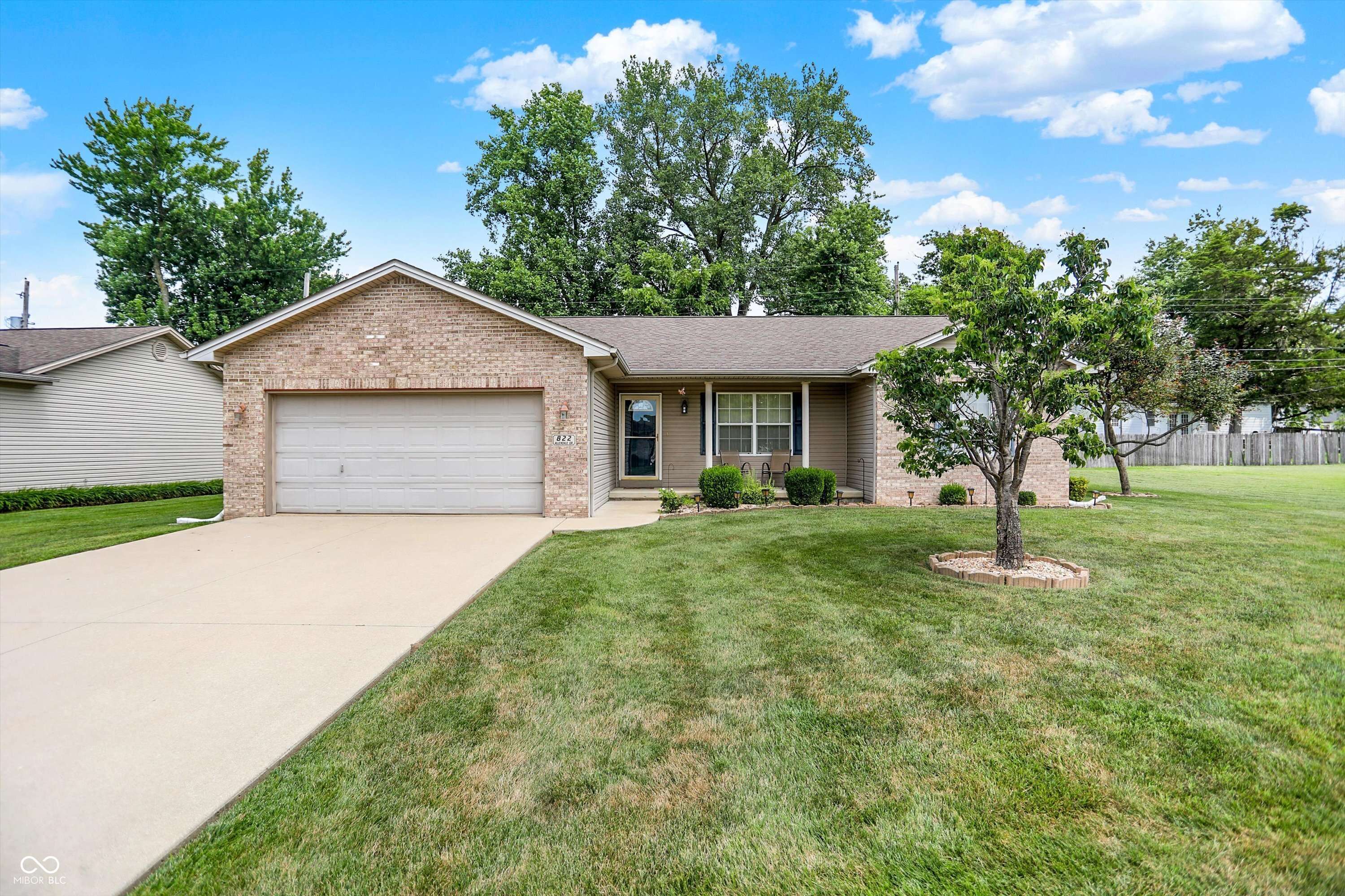 822 Allendale DR, Seymour, IN 47274