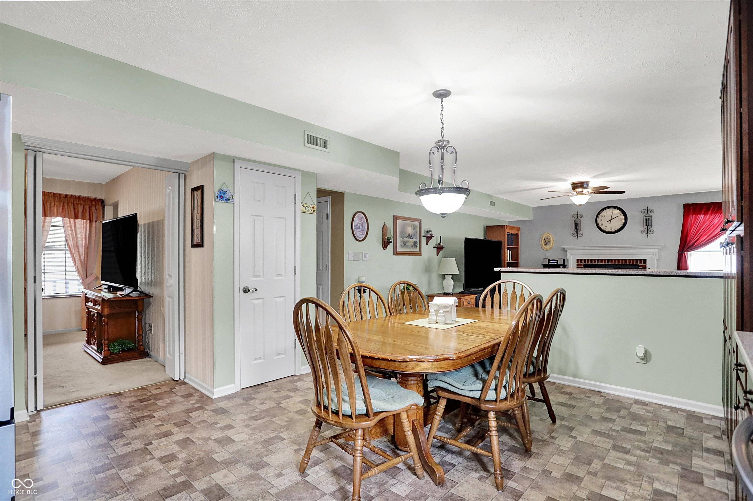 3065 Brixton DR, Greenwood, IN 46142