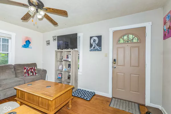 Indianapolis, IN 46219,921 N Harbison AVE