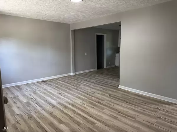 Indianapolis, IN 46219,67 N Devon AVE