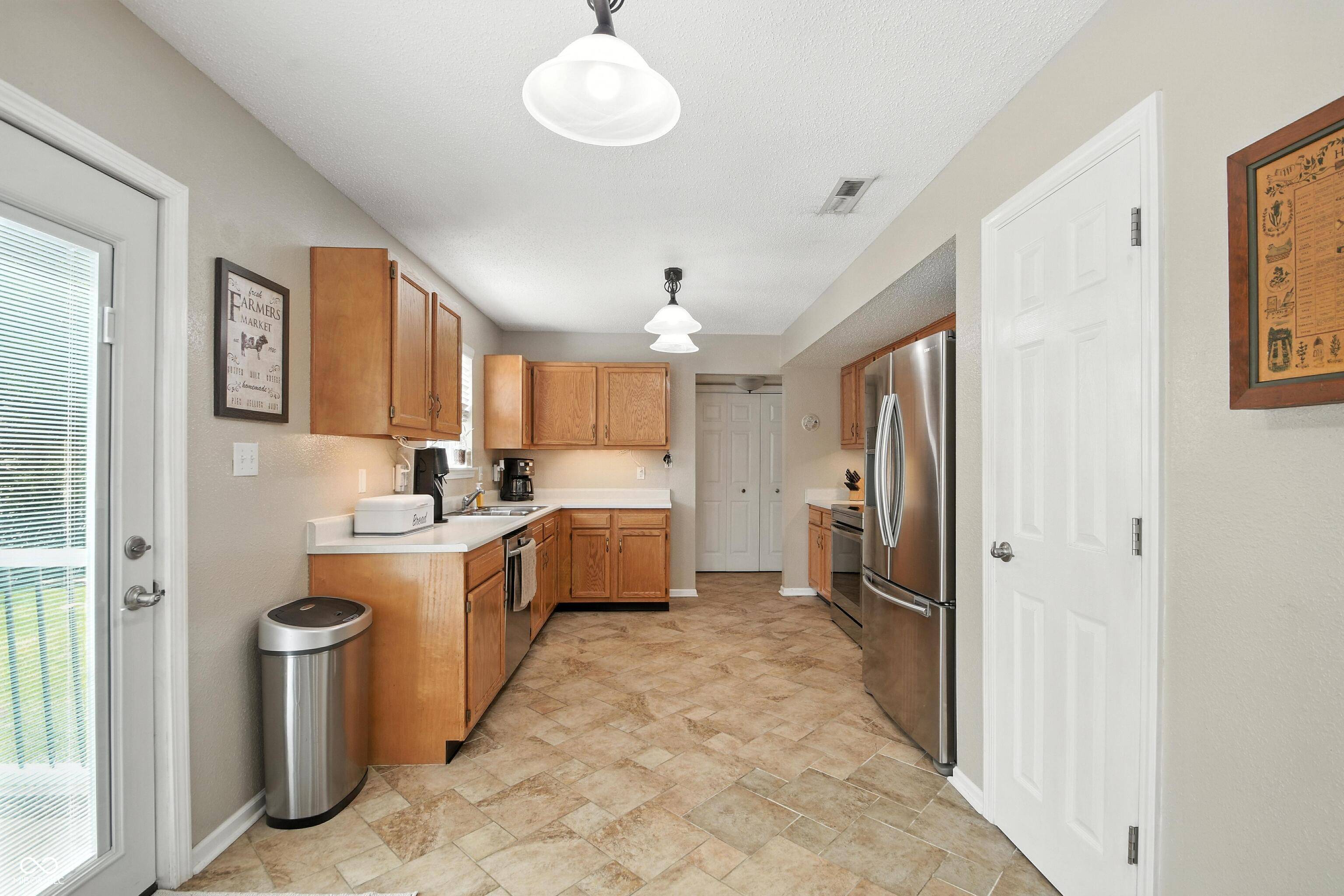 Indianapolis, IN 46221,5856 Dollar Forge DR