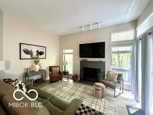 Bloomington, IN 47401,9724 S Bay Pointe LN
