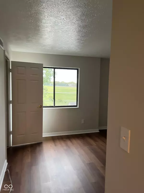 Indianapolis, IN 46254,4351 Village Parkway CIR W #11