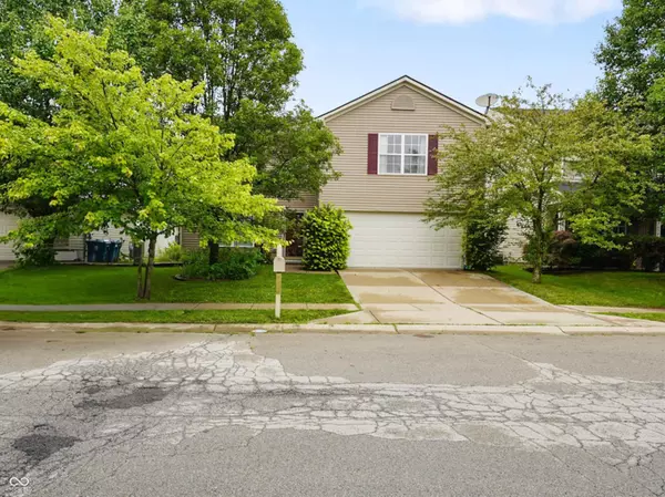 12646 Pinetop WAY, Noblesville, IN 46060
