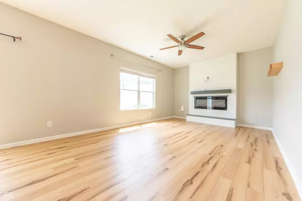 Columbus, IN 47203,4679 Bayview DR