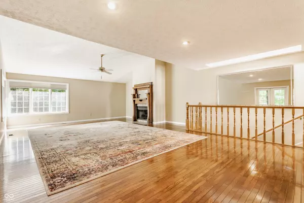 Carmel, IN 46032,1732 Creekside LN W