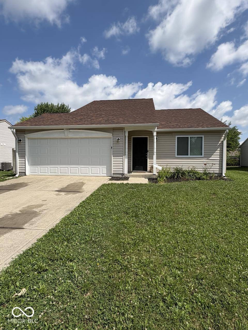 Avon, IN 46123,144 Meadow Glen DR