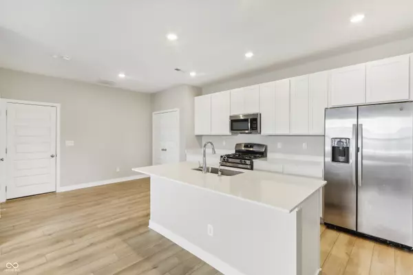 Avon, IN 46123,7277 Governors ROW