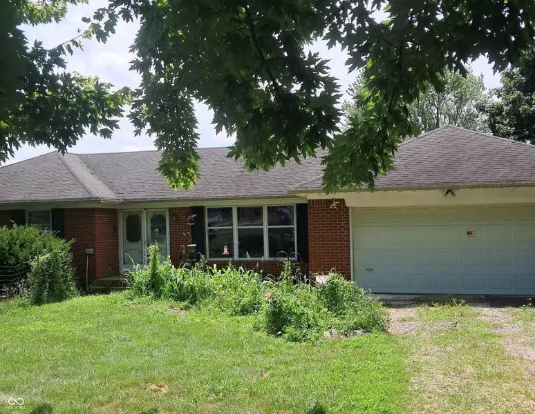 2797 E County Line RD N, Muncie, IN 47302