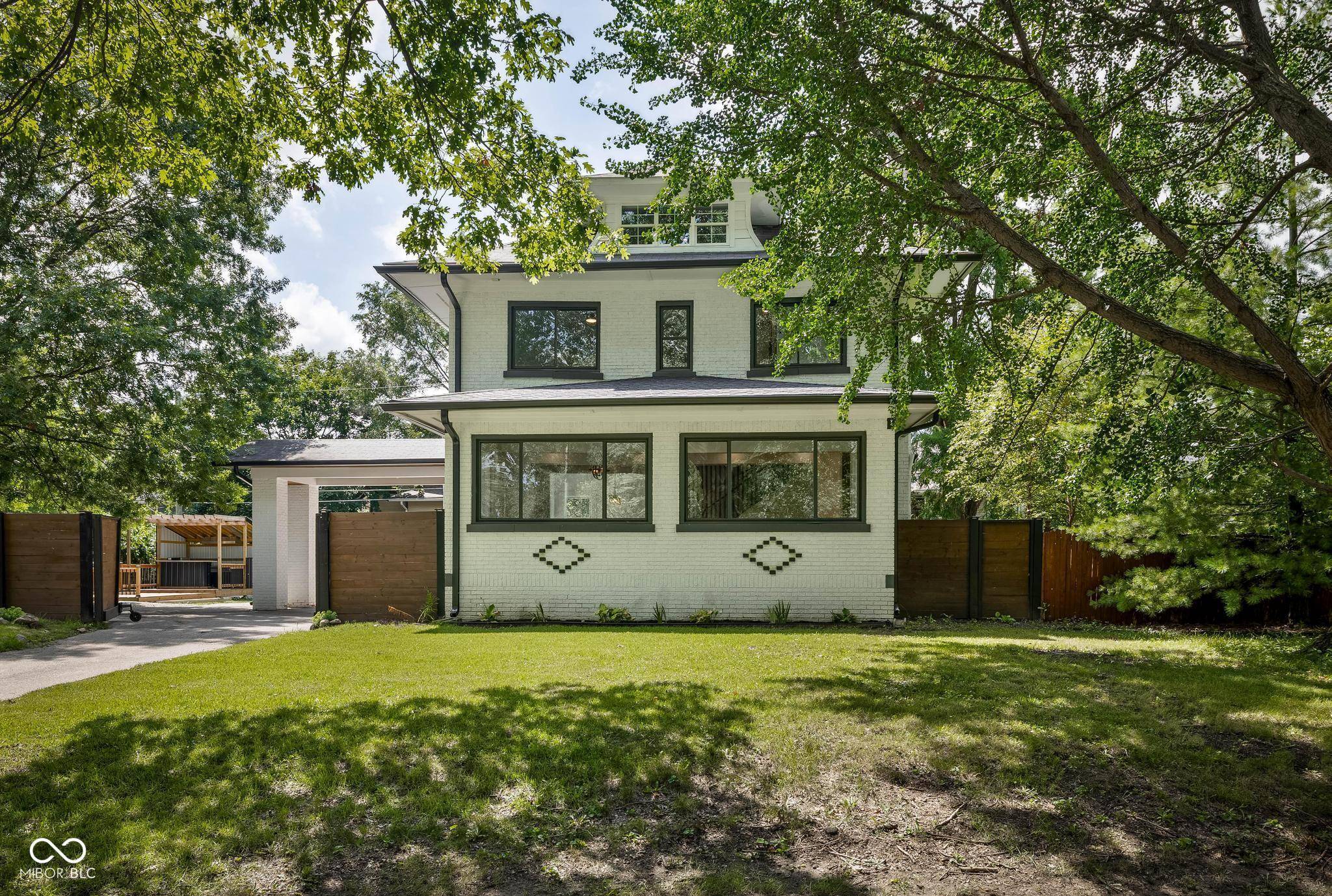 Indianapolis, IN 46205,3118 E Fall Creek Pkwy N