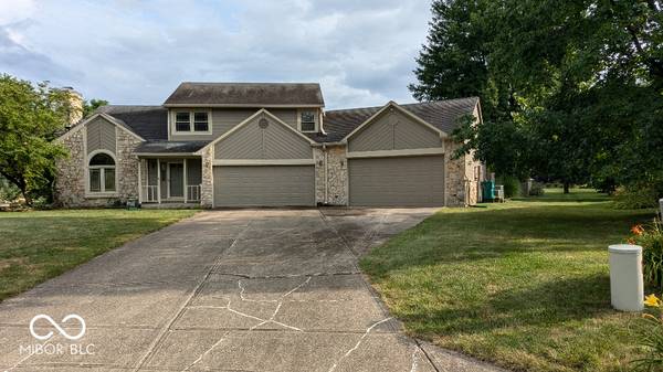 8900 Lesley LN, Brownsburg, IN 46112
