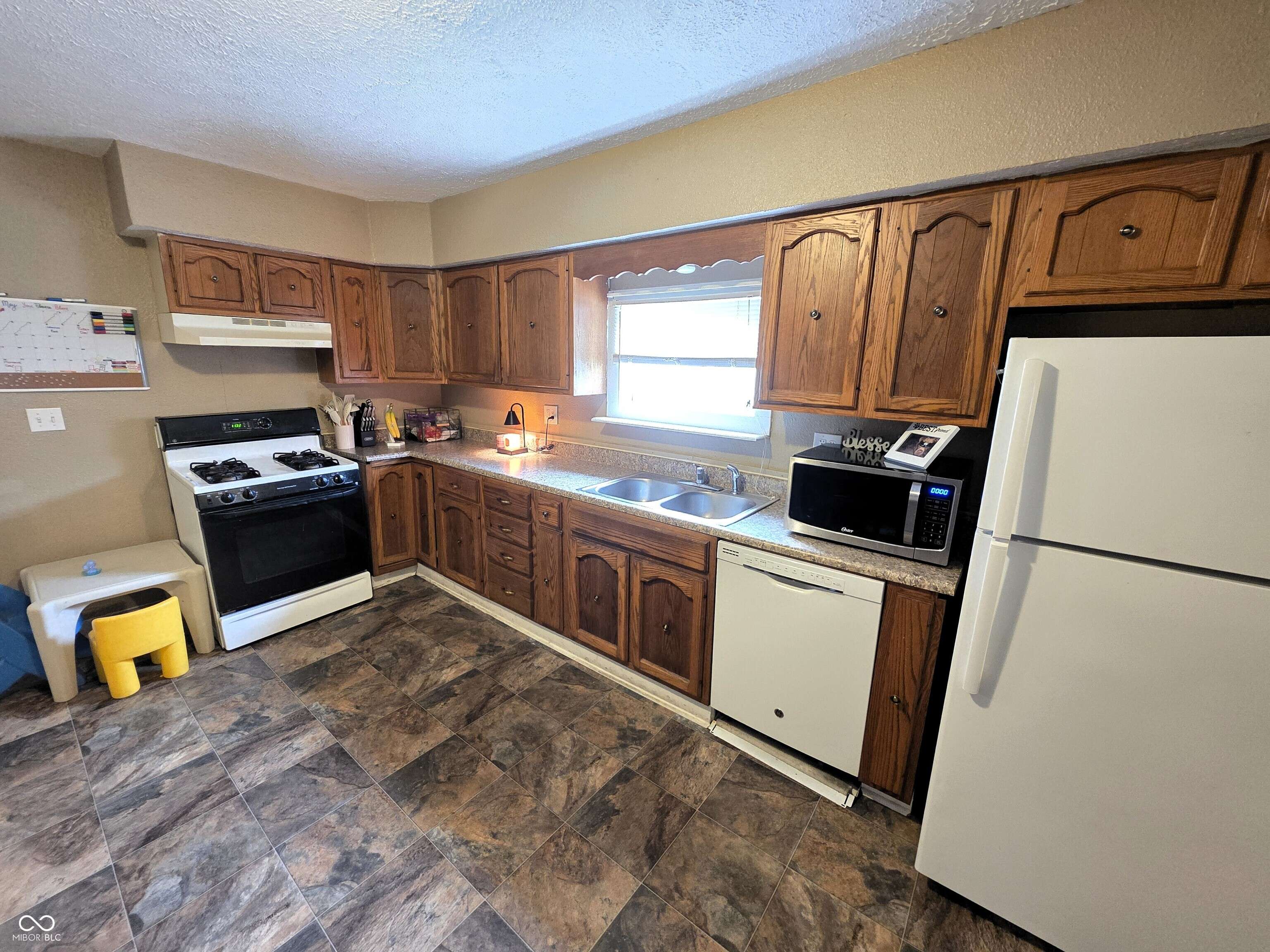 Shelbyville, IN 46176,723 S West ST