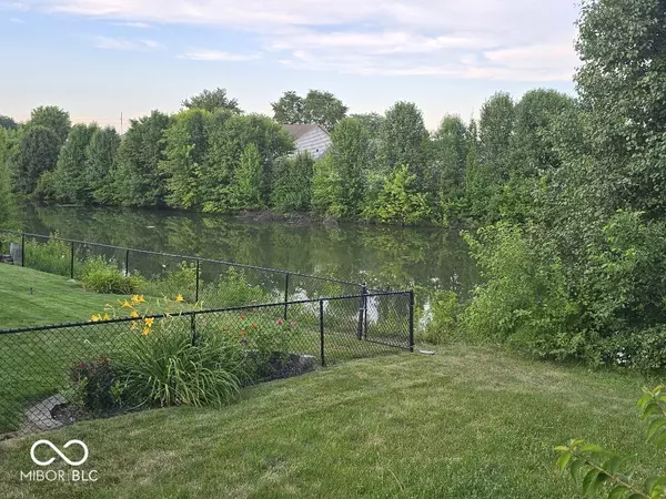 Indianapolis, IN 46239,725 Sweet Creek DR
