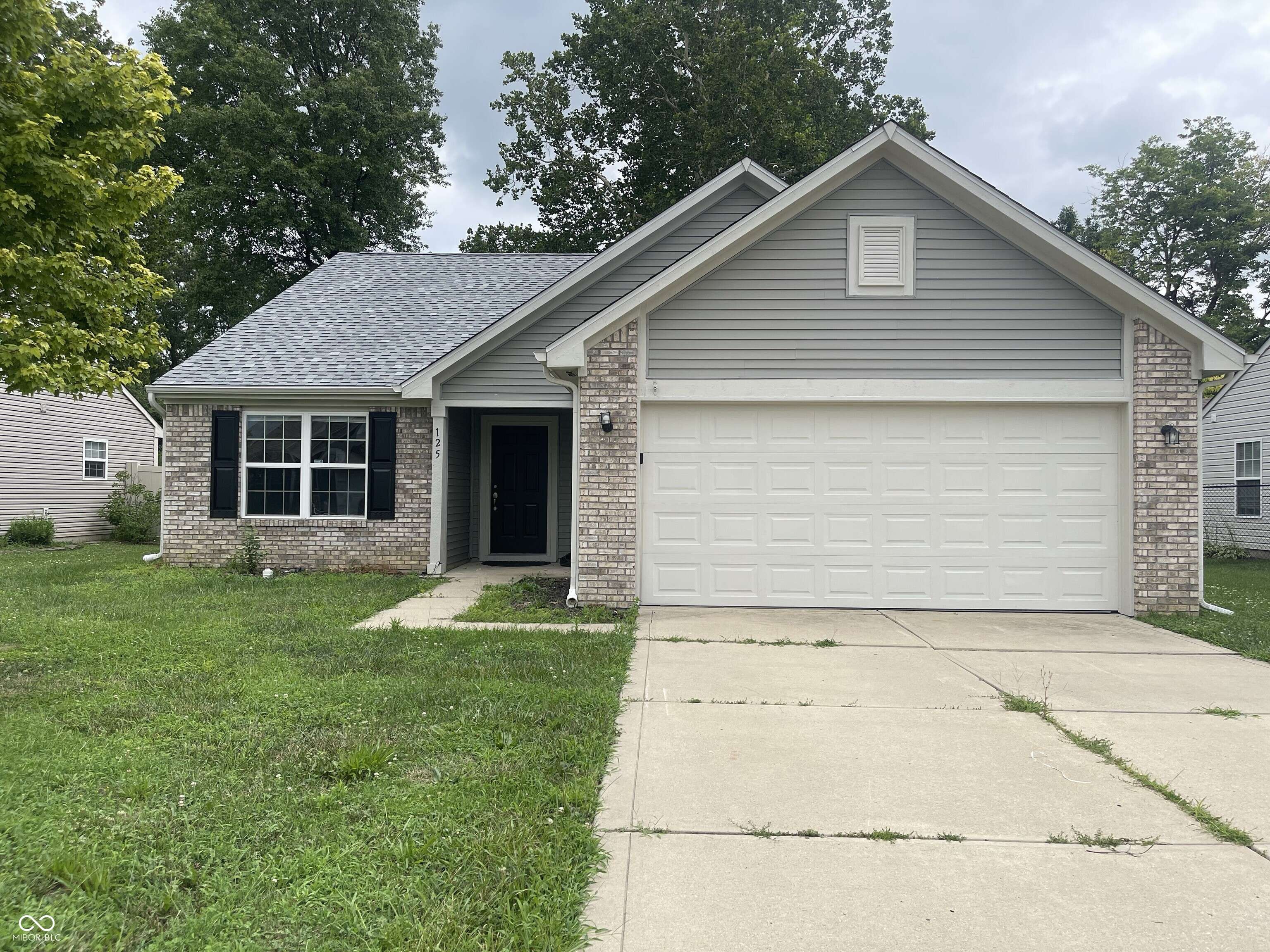 125 Hilltop Farms BLVD, Whiteland, IN 46184