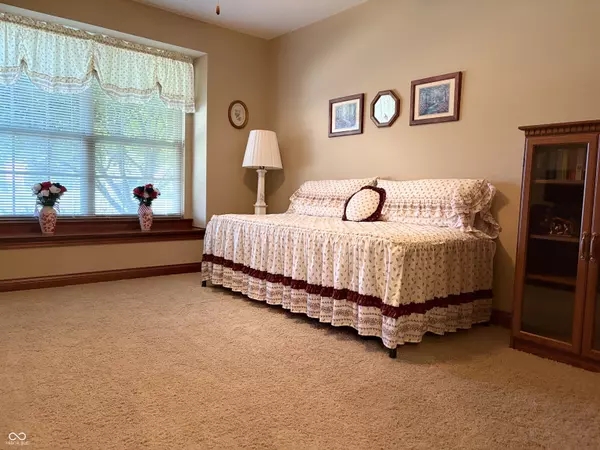 New Palestine, IN 46163,4908 W Harrisburg CT