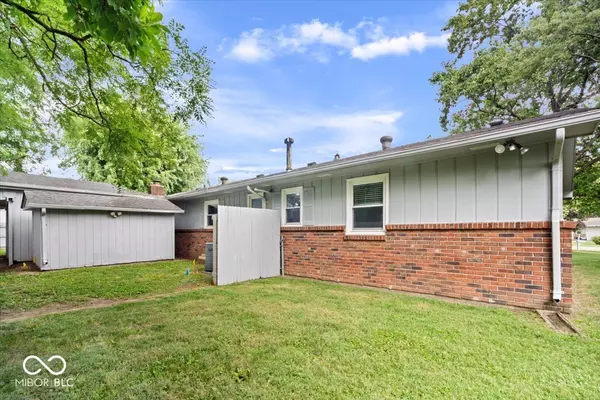 Indianapolis, IN 46229,9338 Shenandoah DR