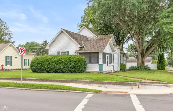 Seymour, IN 47274,802 S Walnut ST