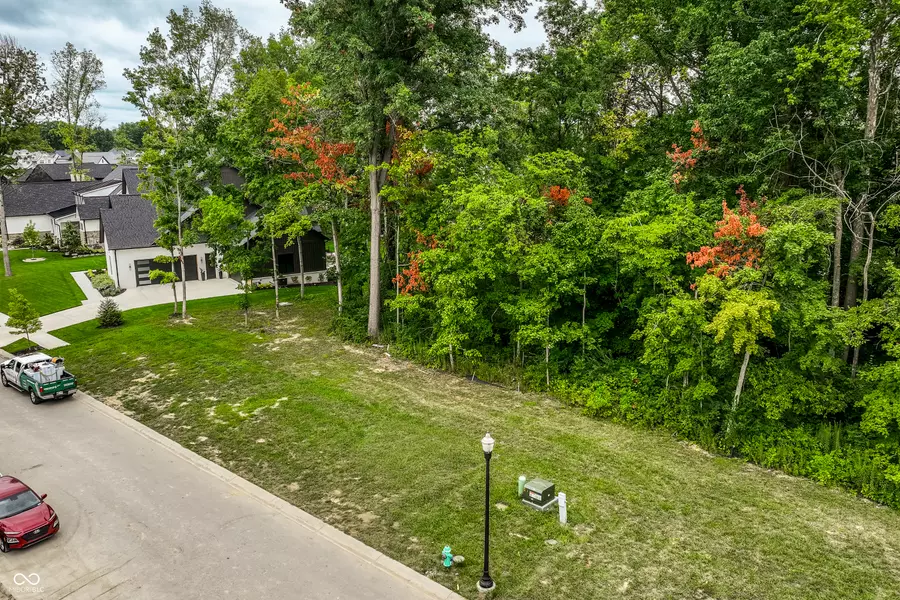 4285 Elmscott RDG, Zionsville, IN 46077