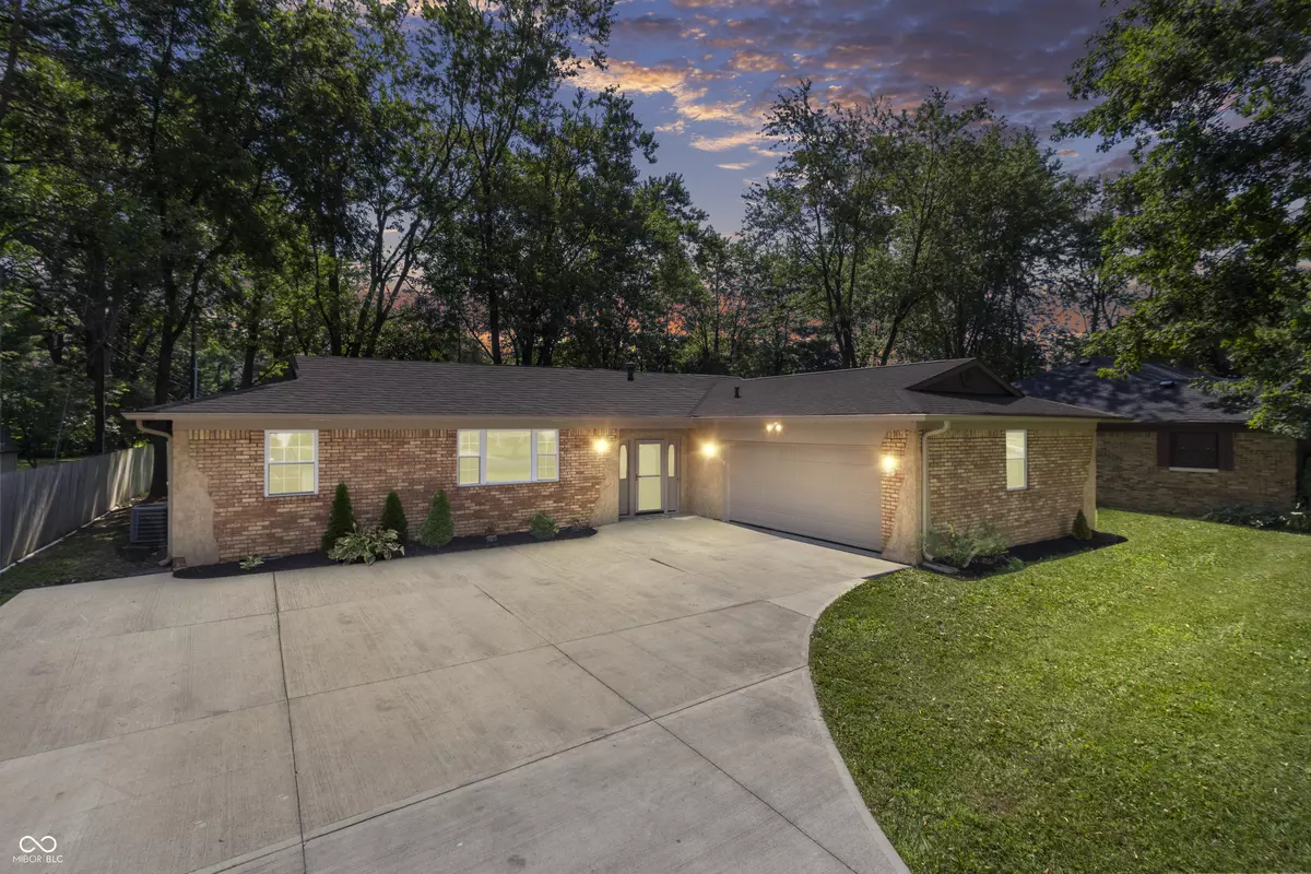 Indianapolis, IN 46217,8423 Rahke RD