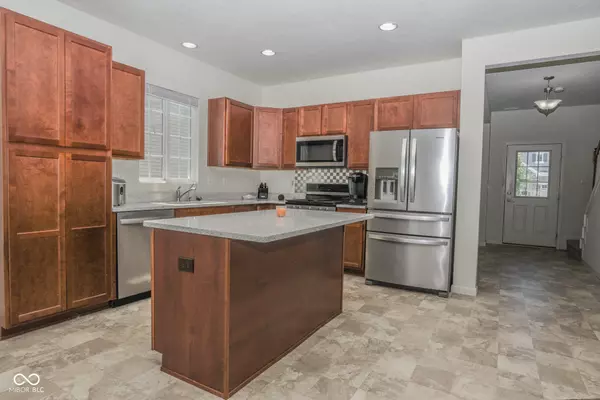 Whitestown, IN 46075,6660 Harvest Moon LN